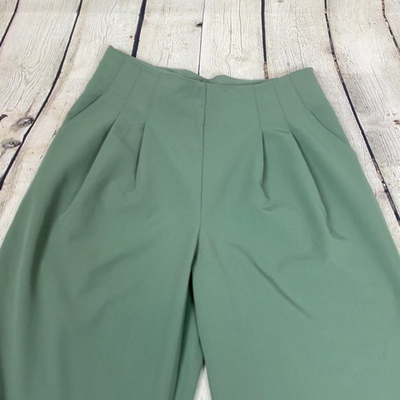 Maison Jules NWT Green Pleated Cropped Capri Pants 6 - Picture 3 of 6